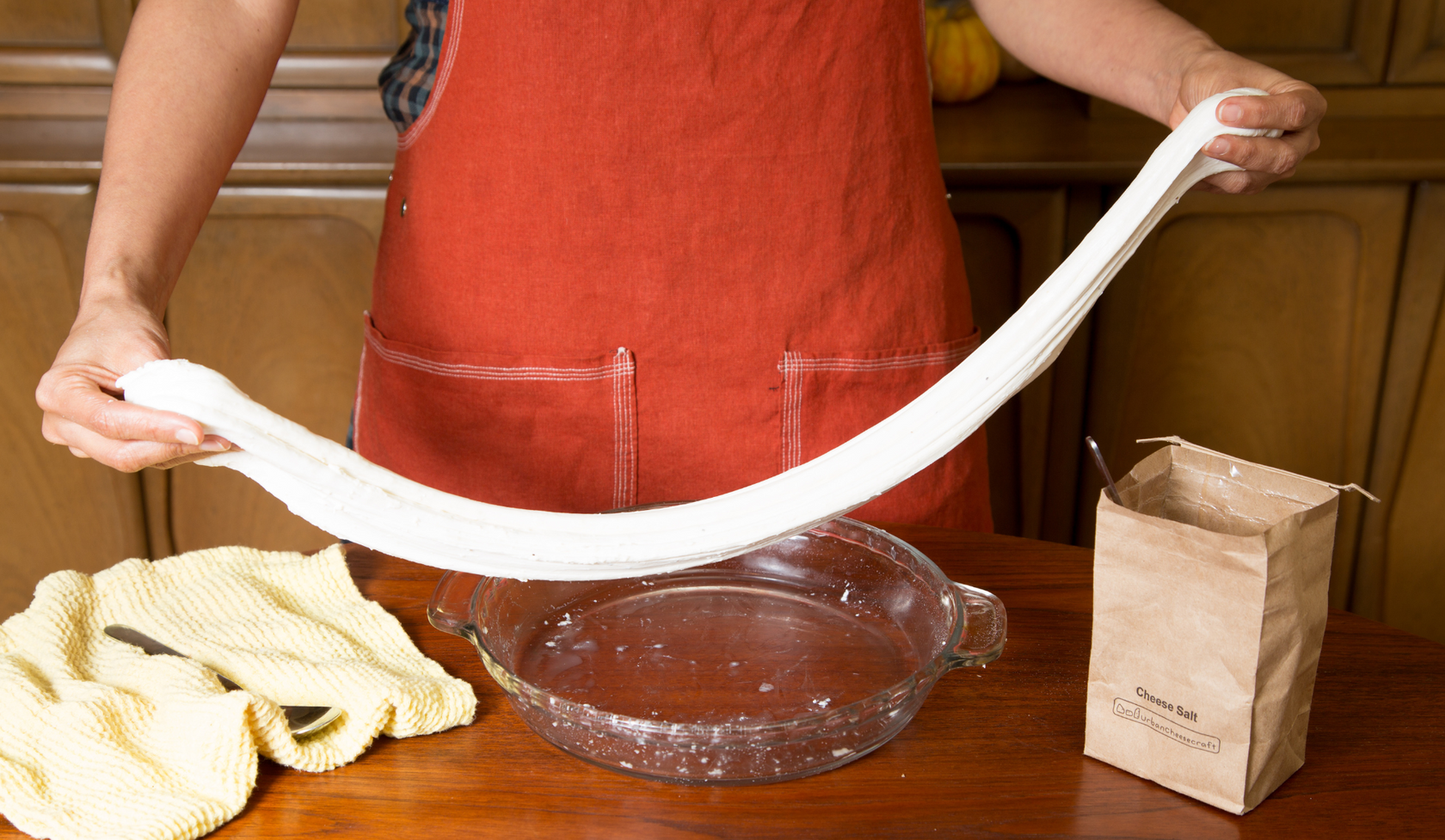 stretched mozzarella curd demonstration
